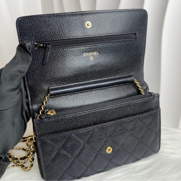 CHANEL Classic Wallet On Chain (WOC) Black Caviar Leather with Gold Hardware - Picture 8 of 10